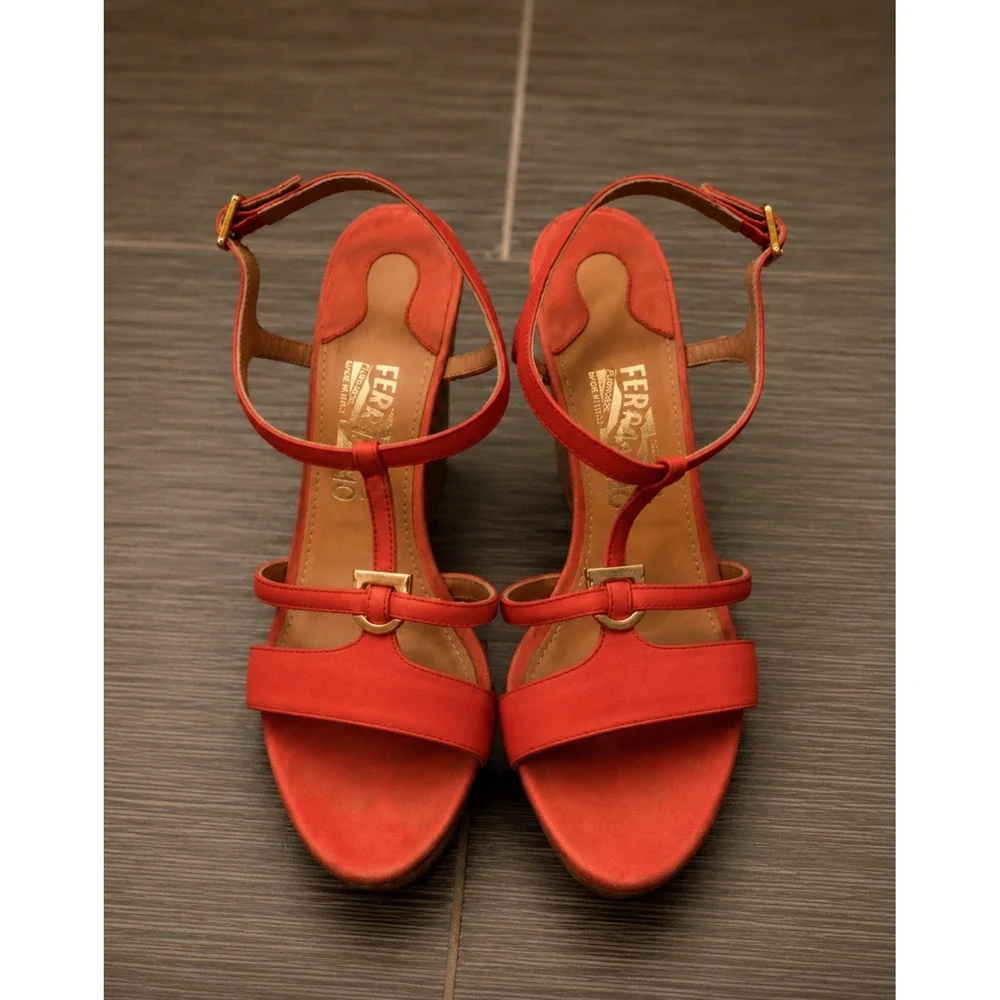 Salvatore Ferragamo Coral Red Leather Gancini Cork Wedge Sandals Made in Italy